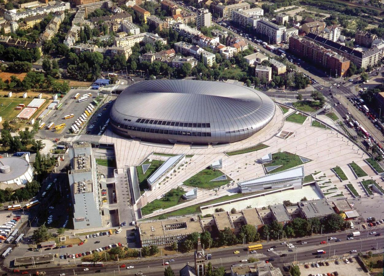 Danubius Hotel Arena Будапеща Екстериор снимка